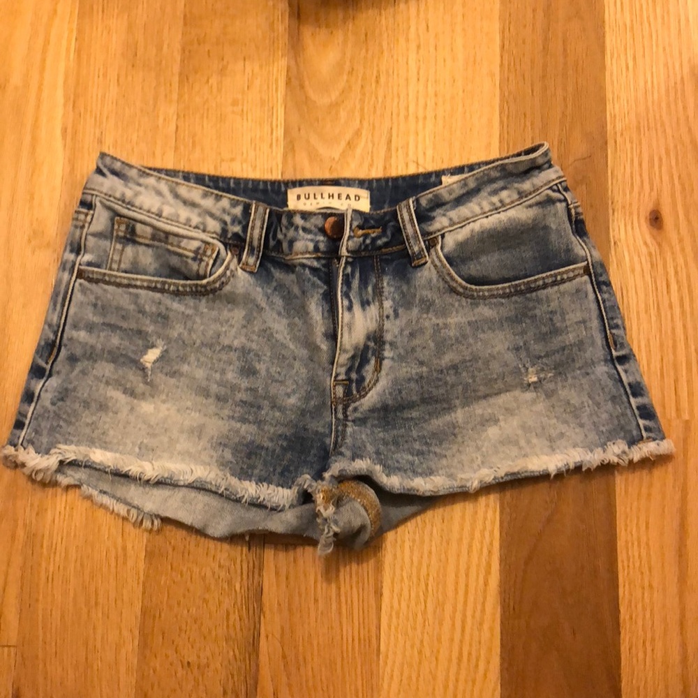 Bullhead jean shorts from Pac Sun